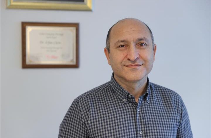 Medikal Onkoloji Uzmanı Prof. Dr. İrfan Çiçin, akıllı ilaçlar ve immunoterapilerle birlikte artık akciğer kanserinde umut olduğunu ifade etti.